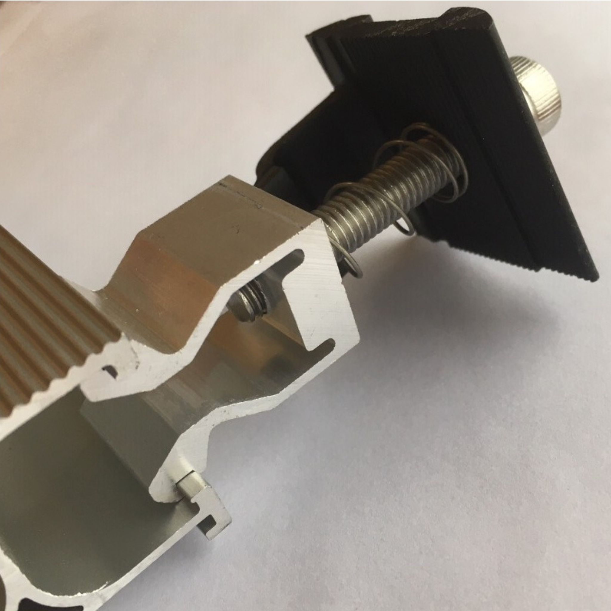 Fastensol Black Universal Clamp 30-46mm